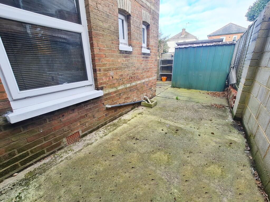 Recessed Courtyard
