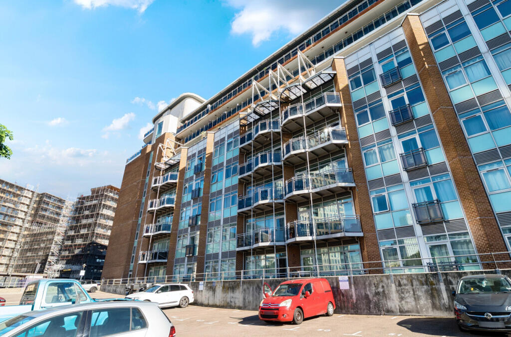 1363899-19-68e4ac...