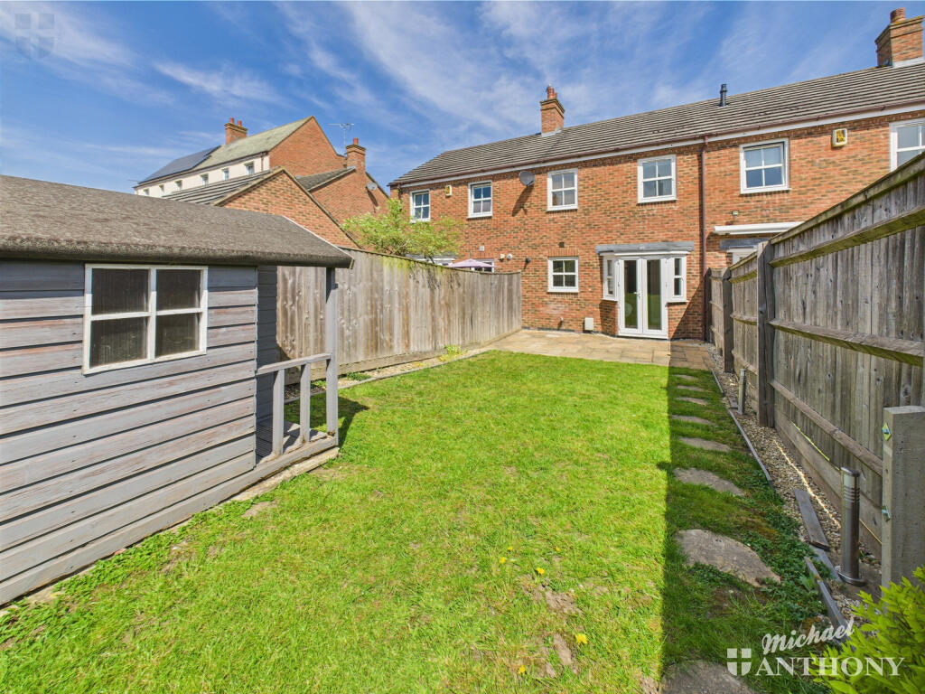 CAM03852G0-PR0262-STILL016