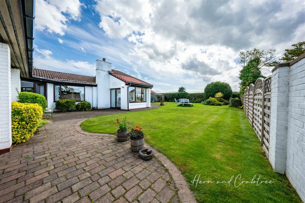 Wellfield Court, Marshfield, HernCrabtree (14).jpg