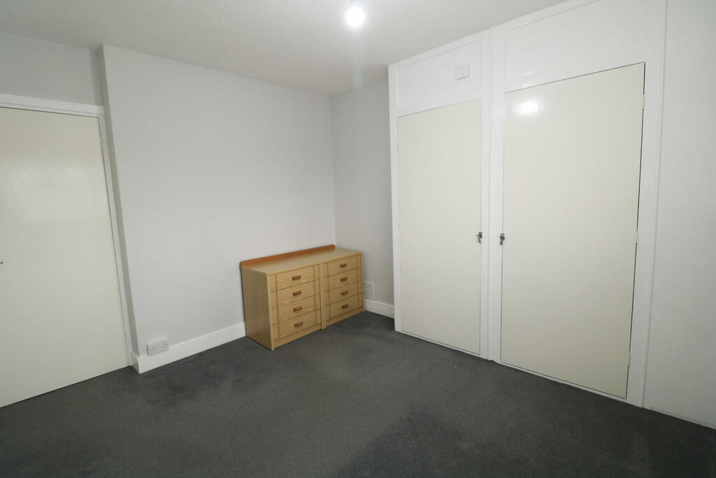 Bedroom 2.1
