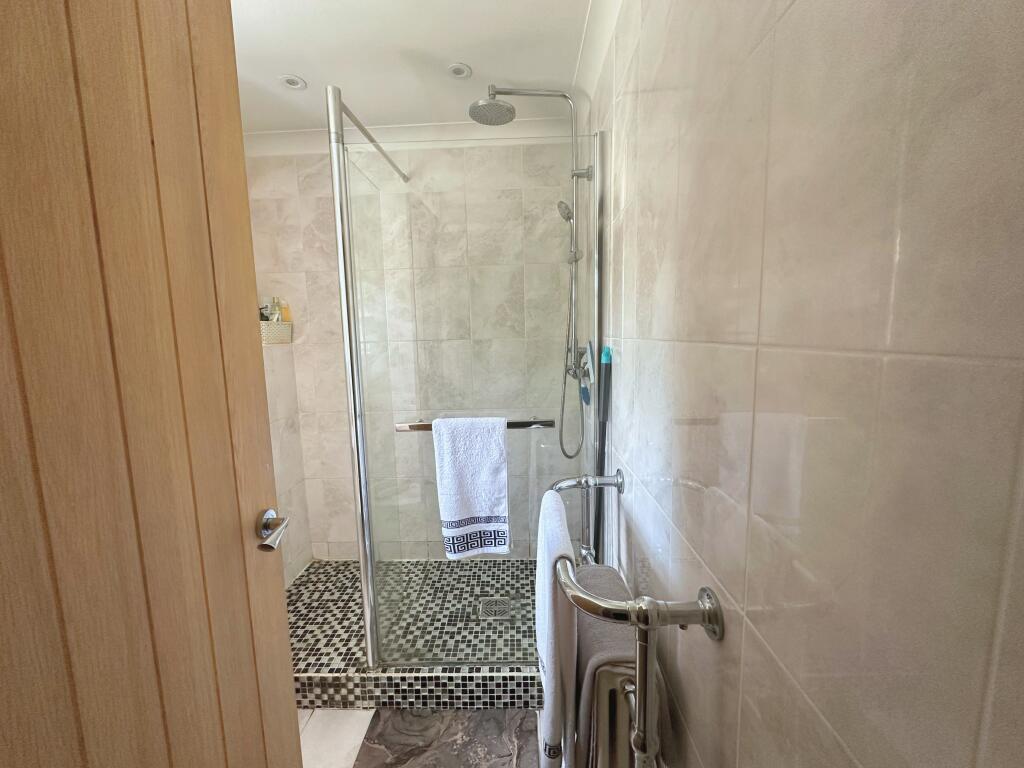 DA5449D6-6BB8-4D65-B81F-EF52DB4F0E26