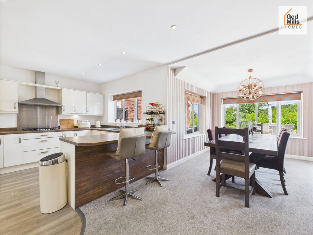 CAM04261G0-PR0070...