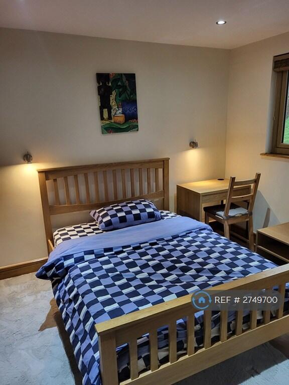 Colliers Way, Reading, RG30