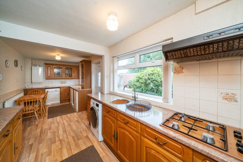 BREAKFAST KITCHEN