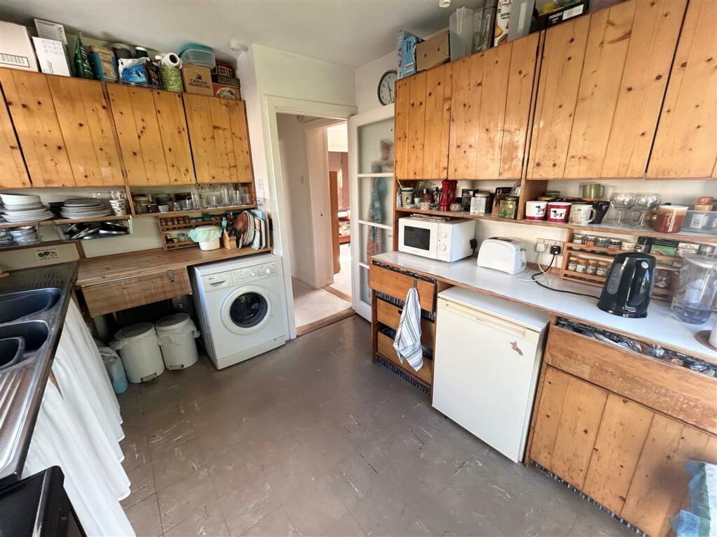 Kitchen.jpg