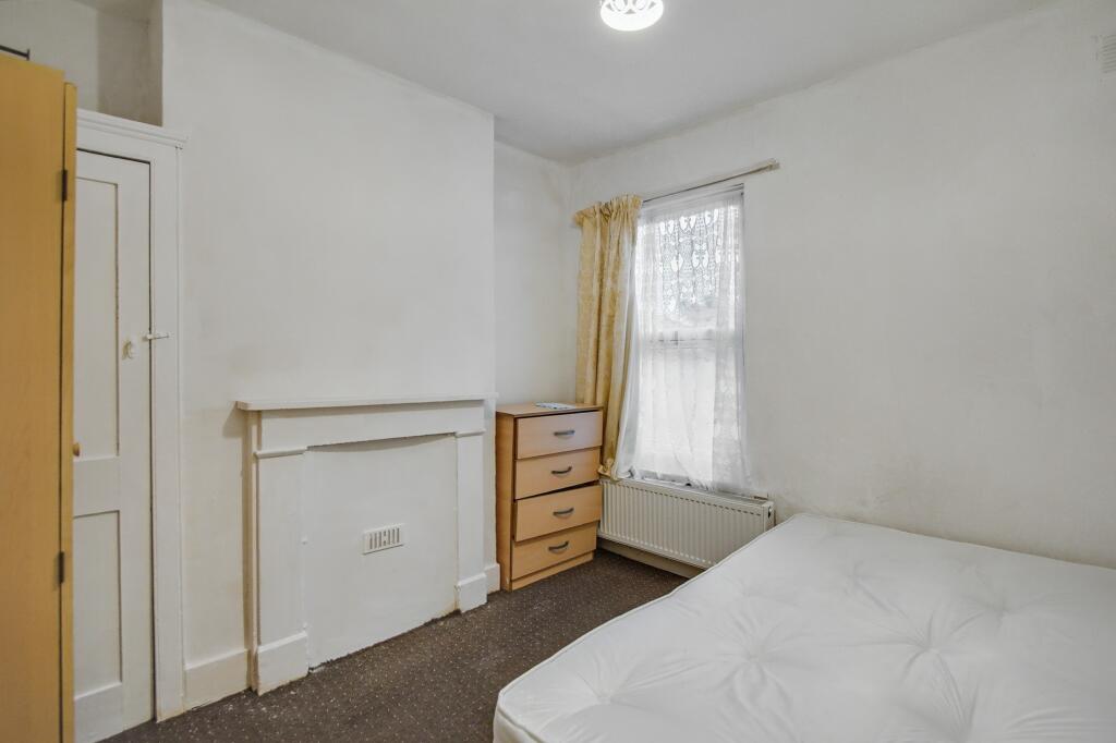 18 Morton Road, Stratford, London E15 4AN