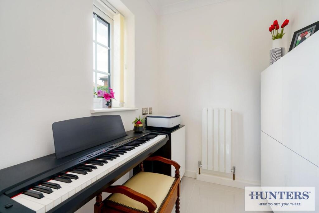 93161_Stoneleigh Silver Street Fairburn (12) - Cop