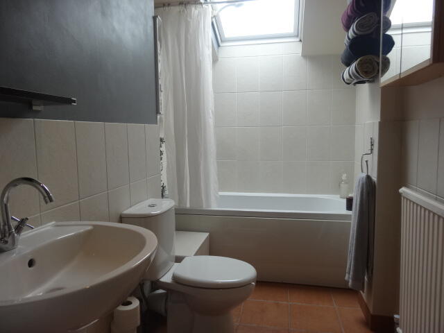 Bathroom.JPG