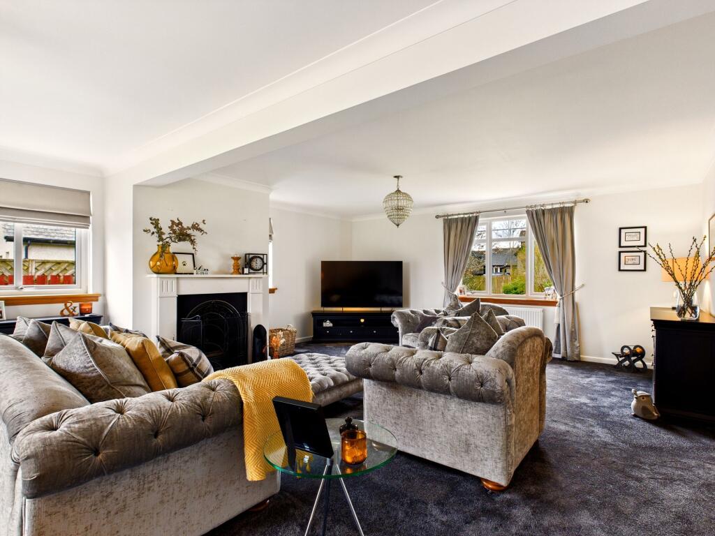 Formal Lounge