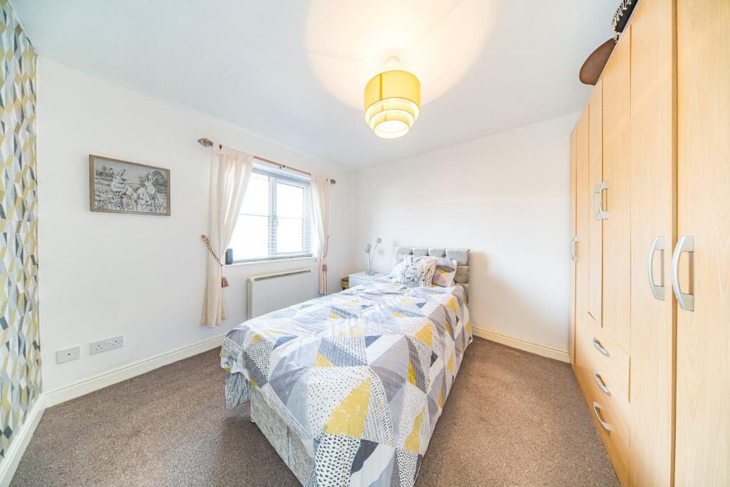 7 Rio Court bedroom 2.jpg