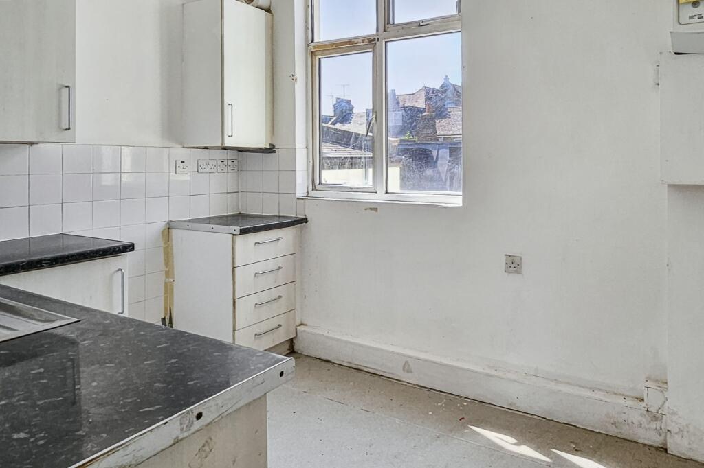 Flat C, 75 Malvern Road, London NW6 5PU