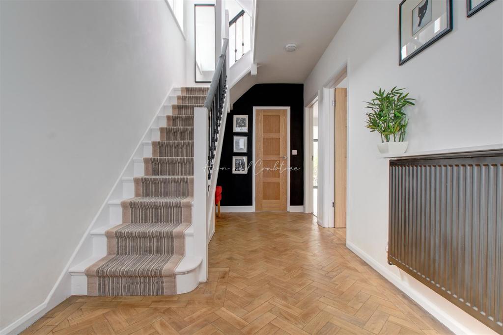 King George V_Hern_Crabtree_ (11).jpg