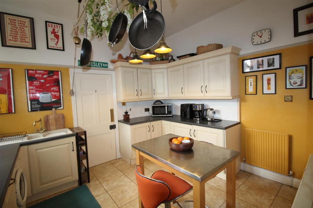 Park Road 74, Kitchen 1.JPG