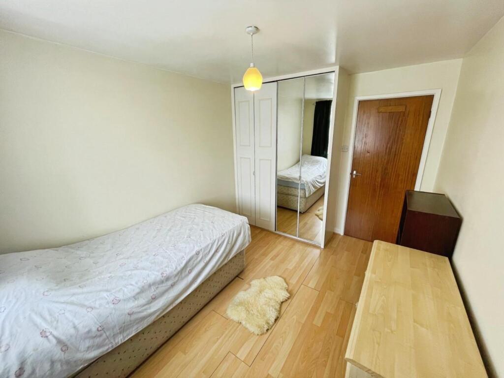 a08bfeb6--4343-A72F-C6AEF9A50058-71535-000009F06DE