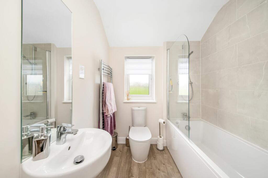 HOUSE BATHROOM
