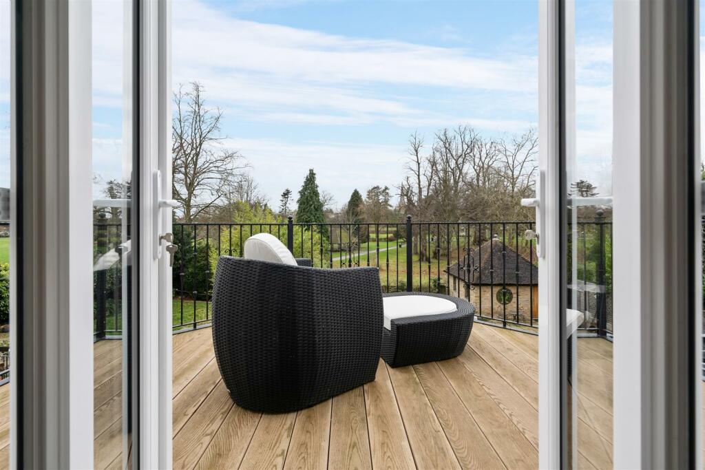 35 Park Avenue, Solihull_29.jpg