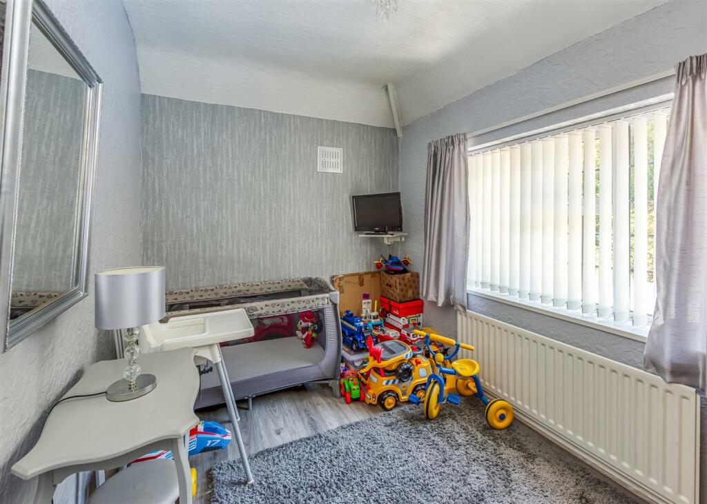 44 Gervase Drive-Bedroom 3.jpg