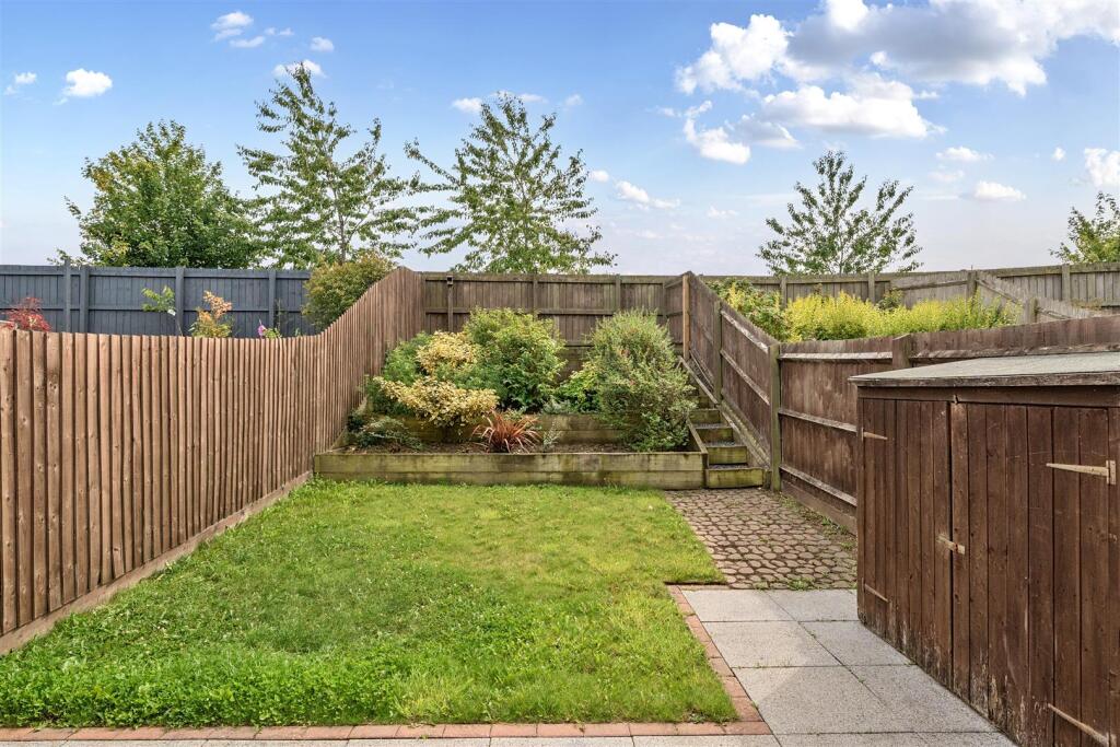 10 Isaac Close, Ashby