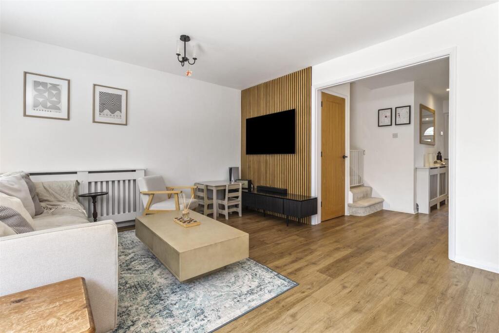 Wellend Road, 29-017.JPG