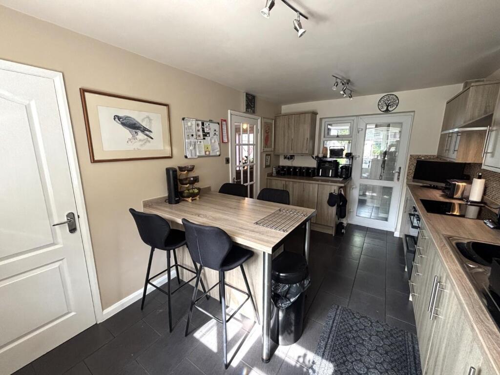 kingsford kitchen 3.jpg