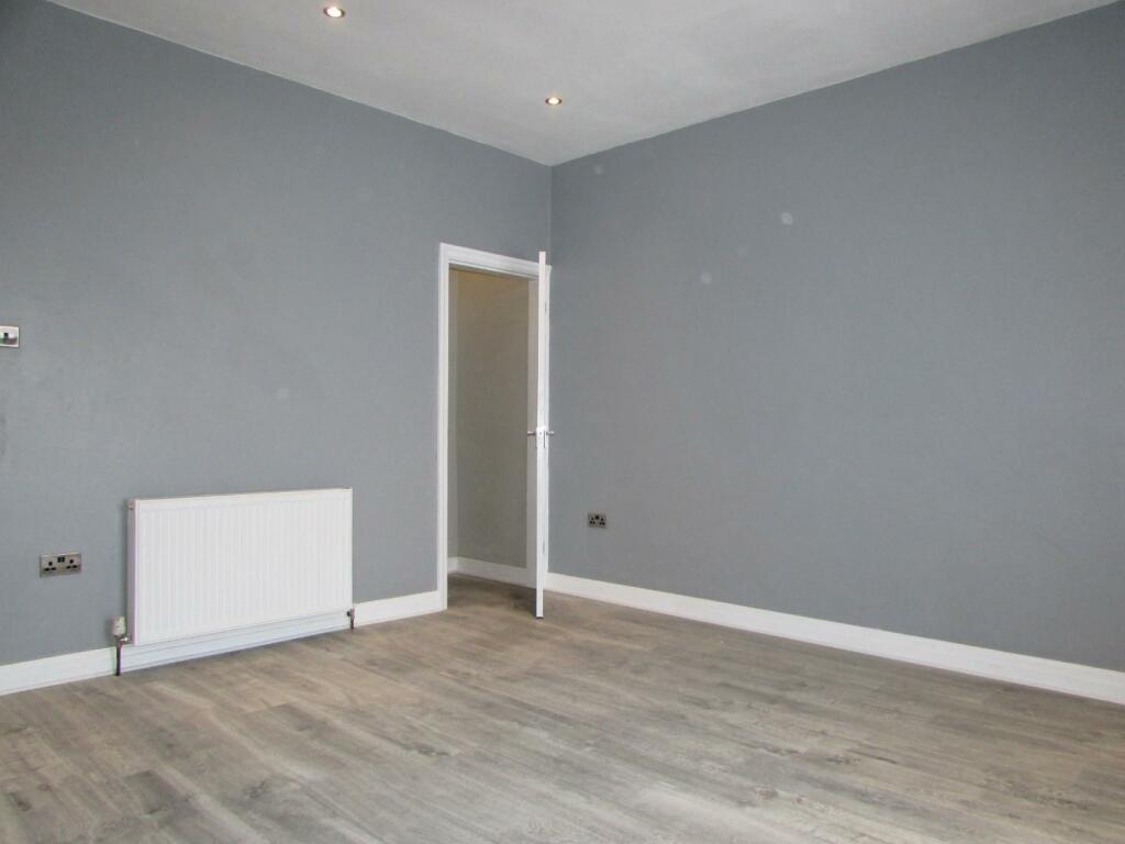 GrangeSt25bedd1.JPG