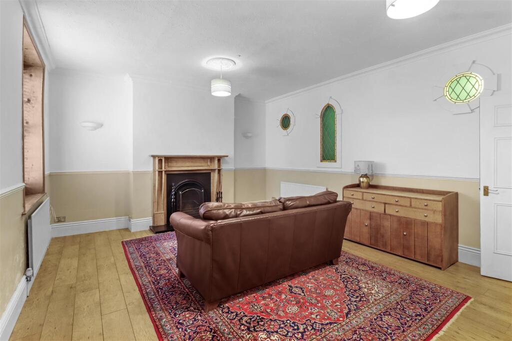 living room #5.jpg