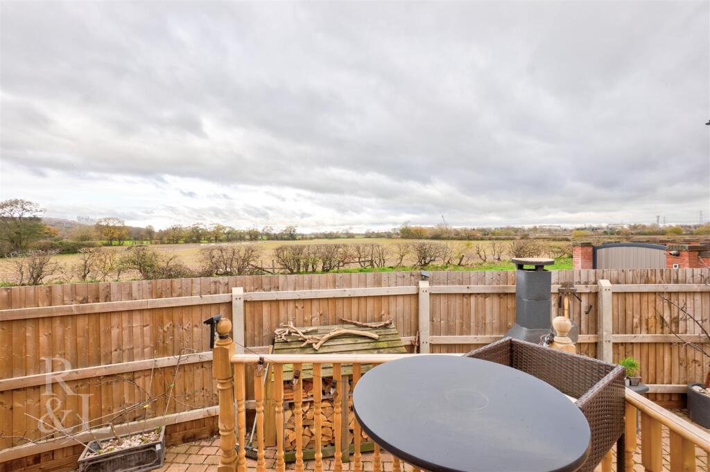 20 Ragley Close (32).jpg