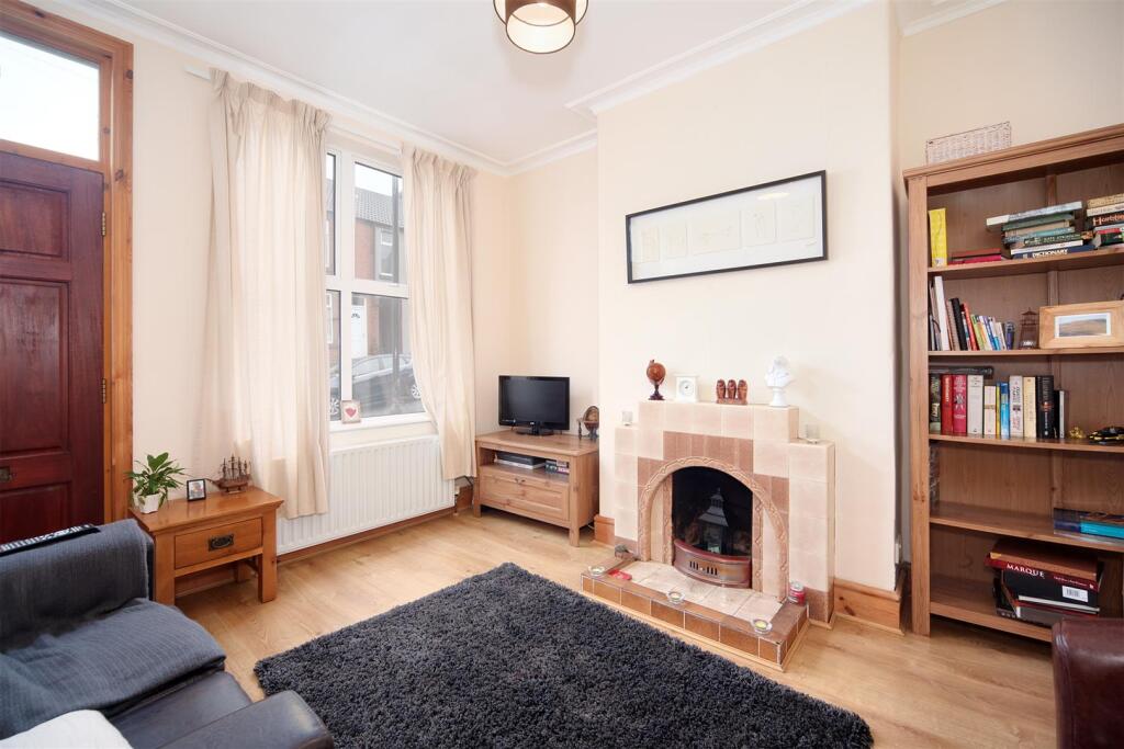 IMG_9882_3_4_tonemapped copy.jpg