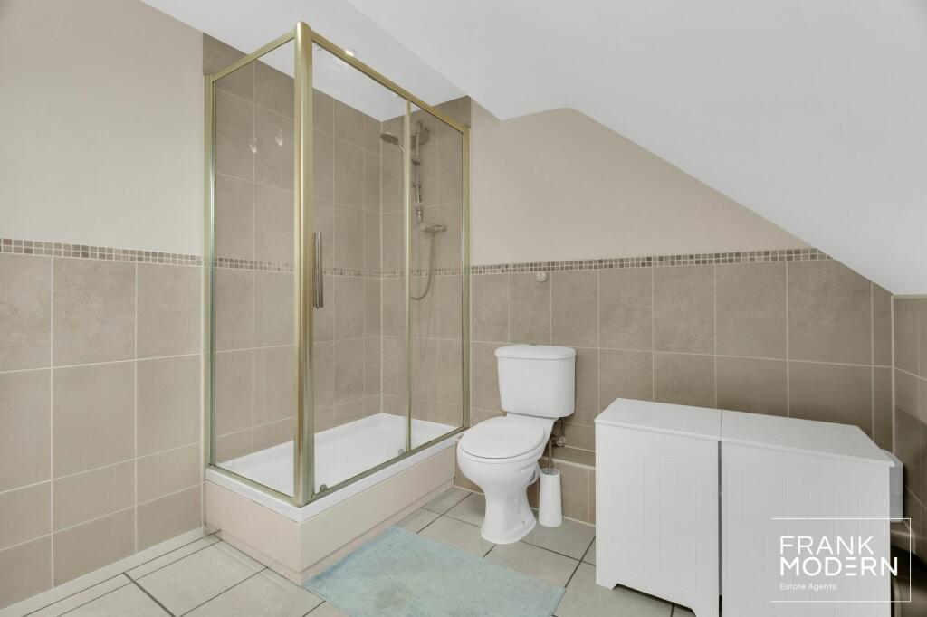 En-Suite (Bedroom One)