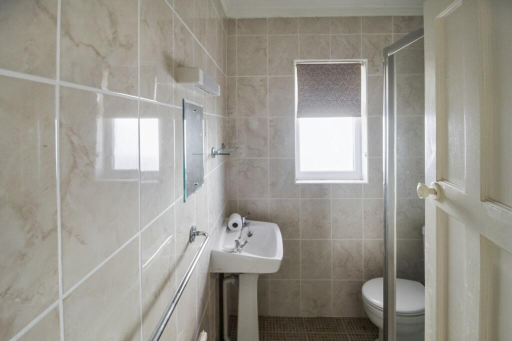 27 Sunstar Lane, Polegate, East Sussex BN26 5HS