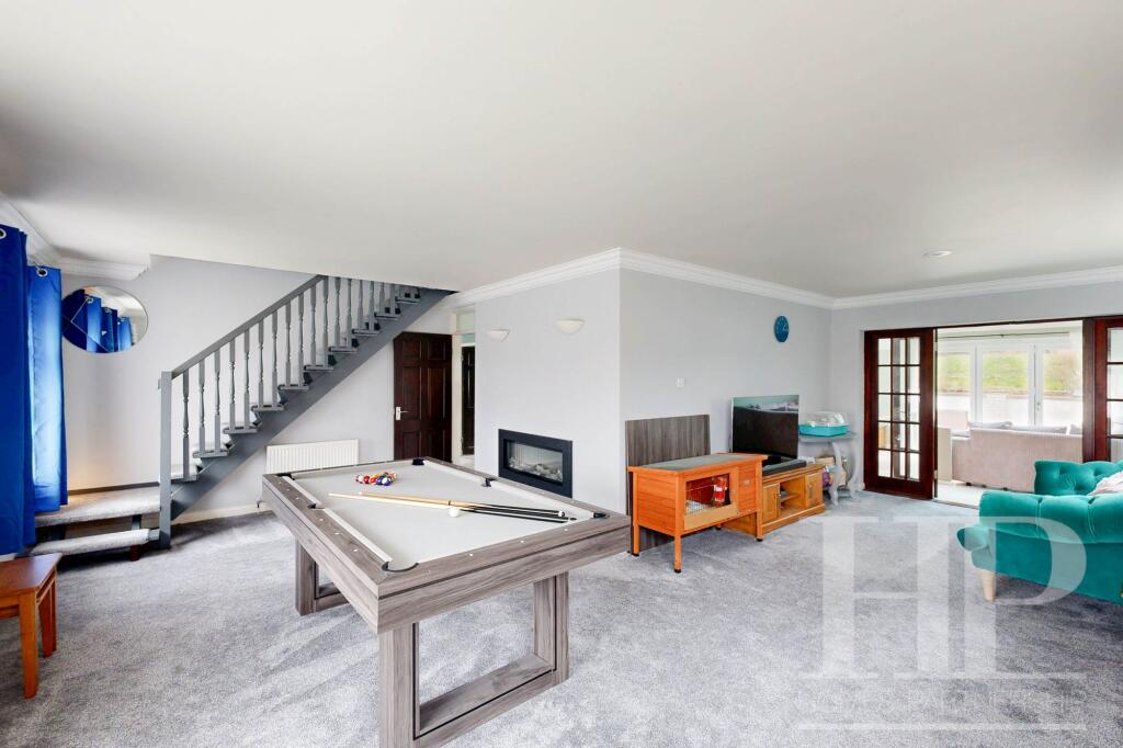 Lounge/games room