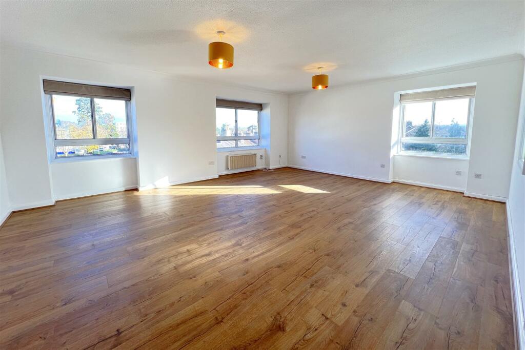 Living Room.JPG