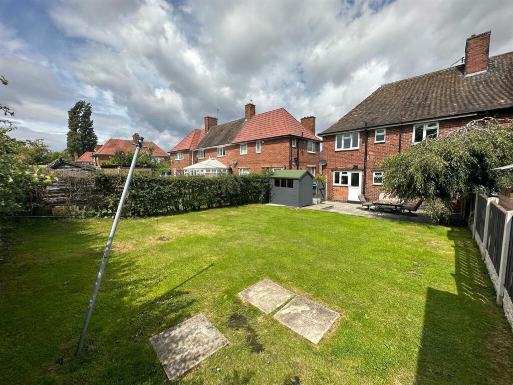 garden 4.jpg