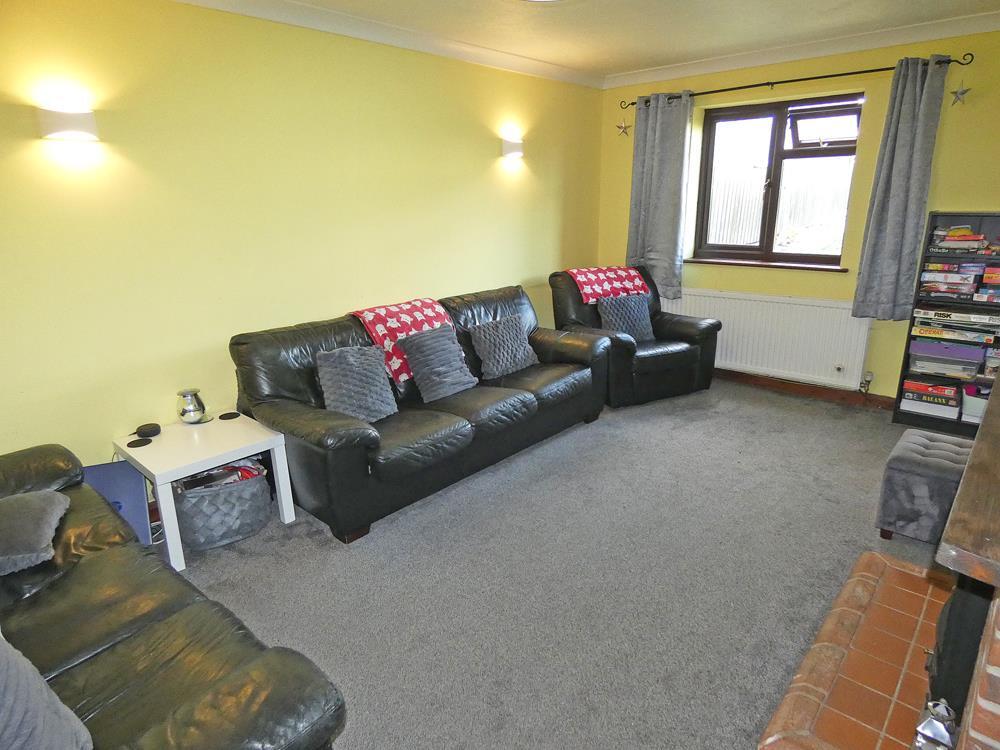 2293lounge3.jpg