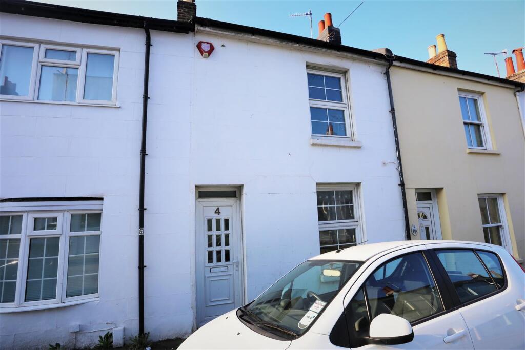 4 Kingsbury Street External.JPG