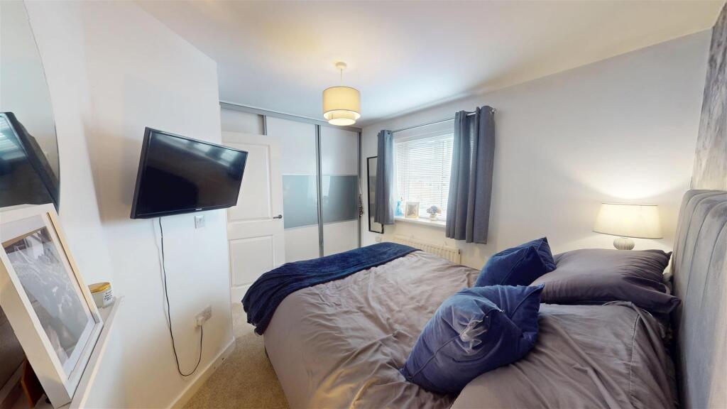 Deerfield Close Bedroom