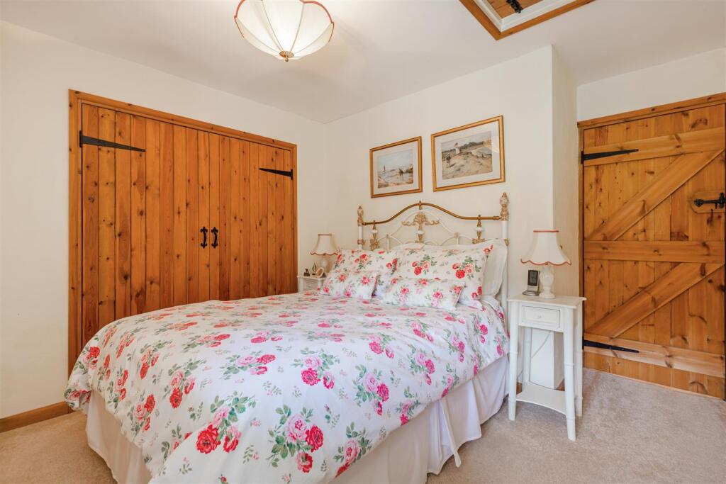 A22 - Orchard View Cottage Cockington Way - 250606