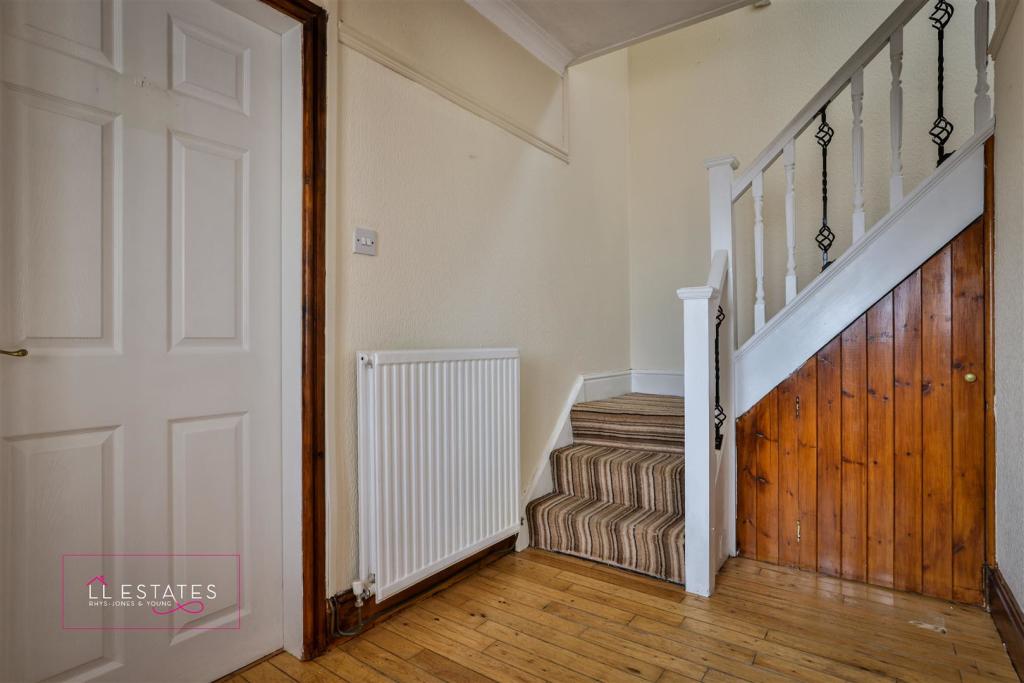 Bryn Awel House inside-3.jpg