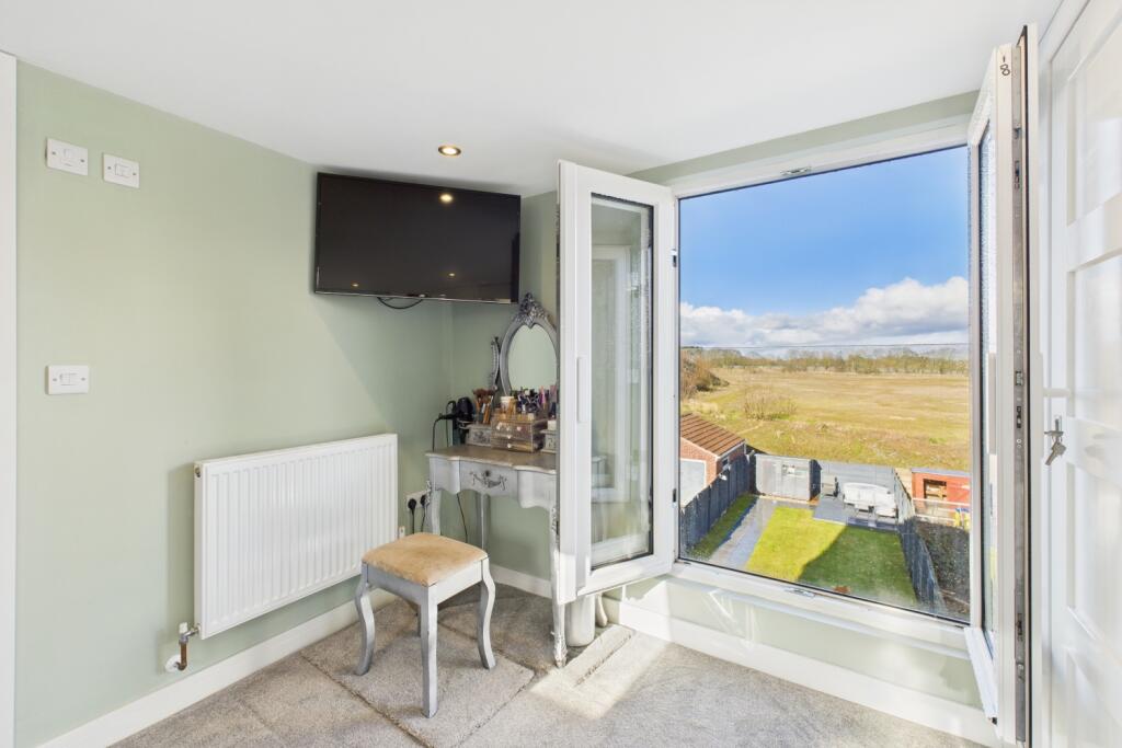 CAM03162G0-PR0227-STILL022