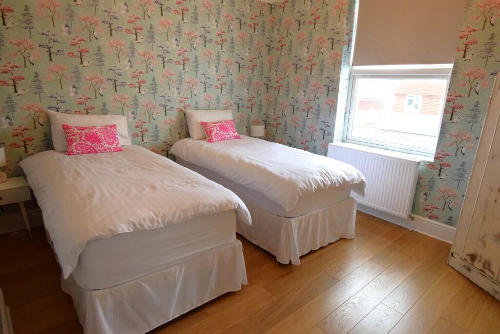 Bedroom (2)