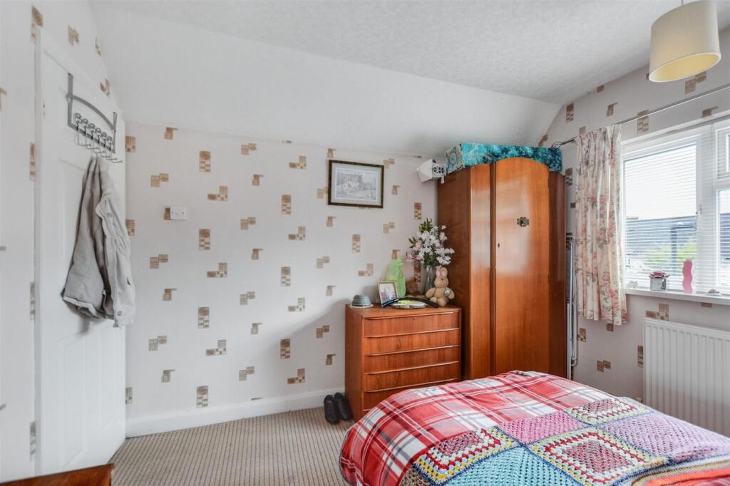 Bedroom 2_3.jpeg