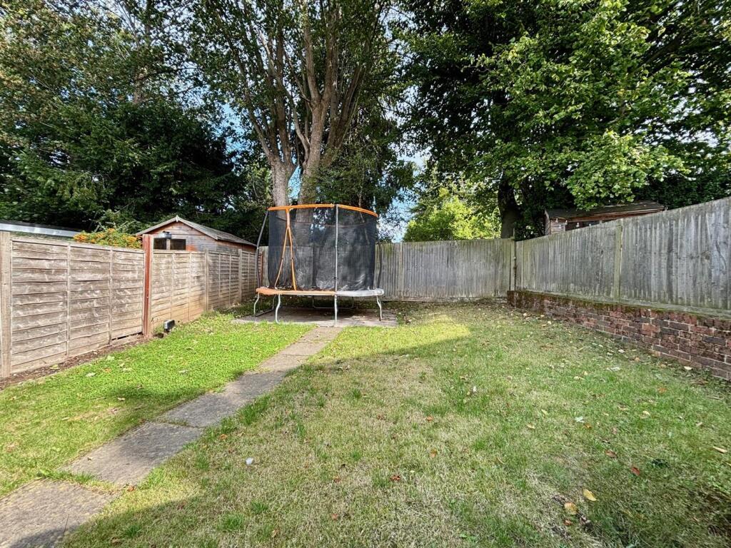 GARDEN2.jpg