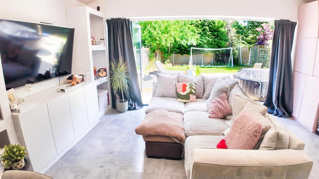 Family Room &amp; Garden View