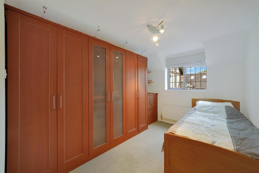 62 Priory Field Drive - z2Eo7BjElRtojujDMNHi.jpg