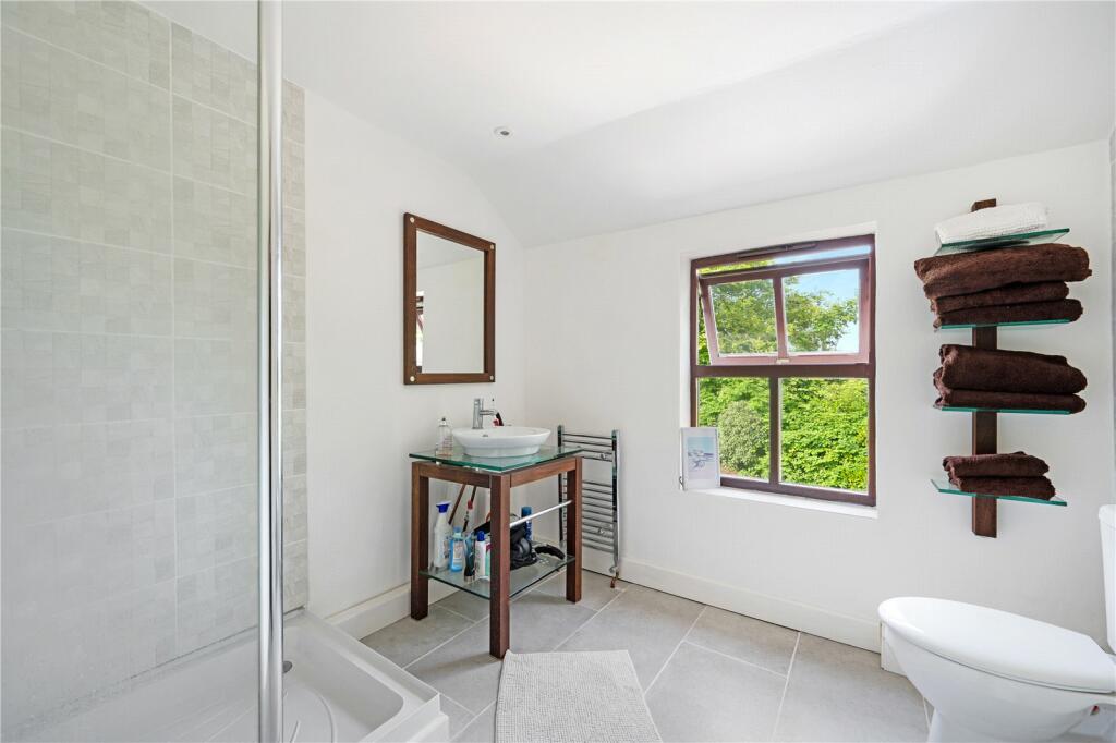 Ensuite