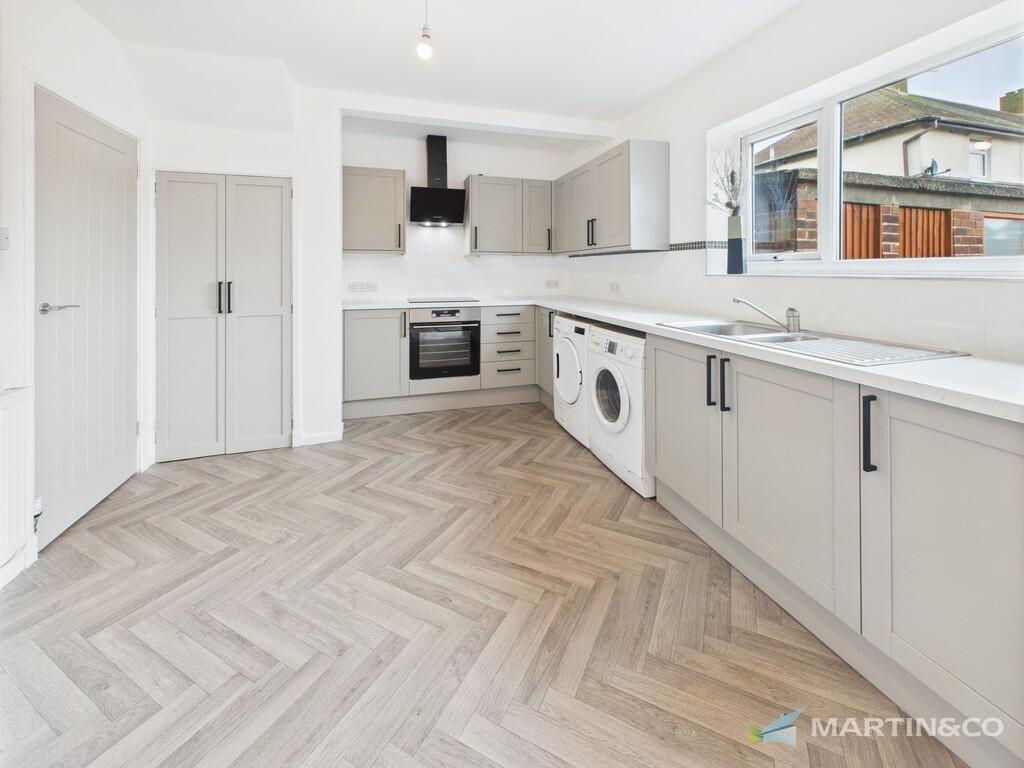 CAM02318G0-PR0512...