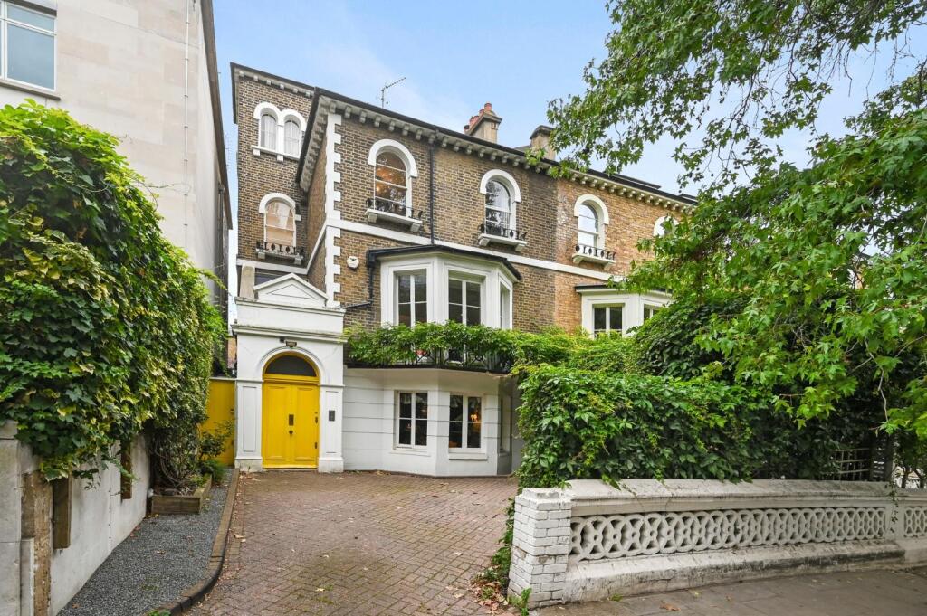 RCFBL-  hammersmith grove- exterior 1 (1).jpg