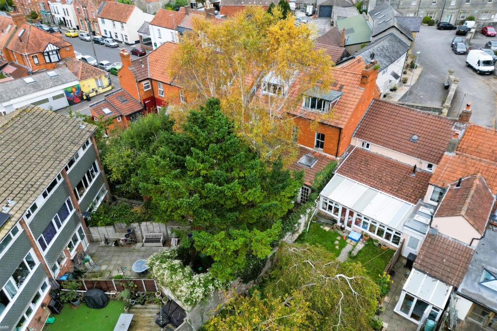 51 Benedict Street, Glastonbury, Somerset BA6 9NB 