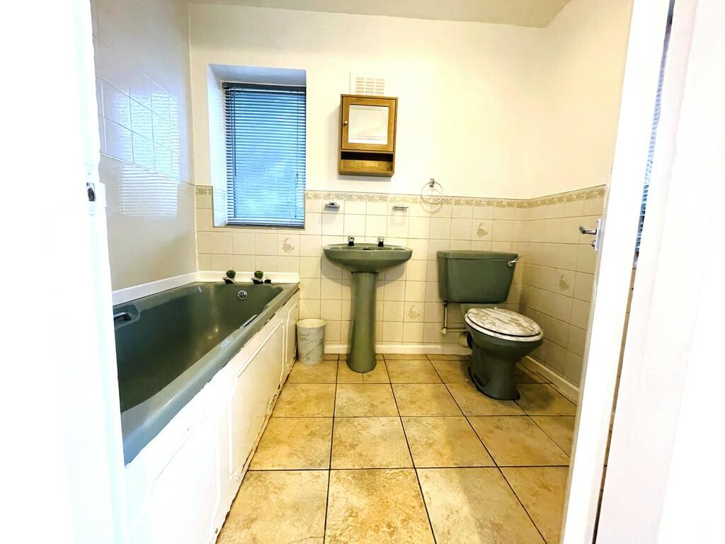 IMG_E1145 - Bath ...